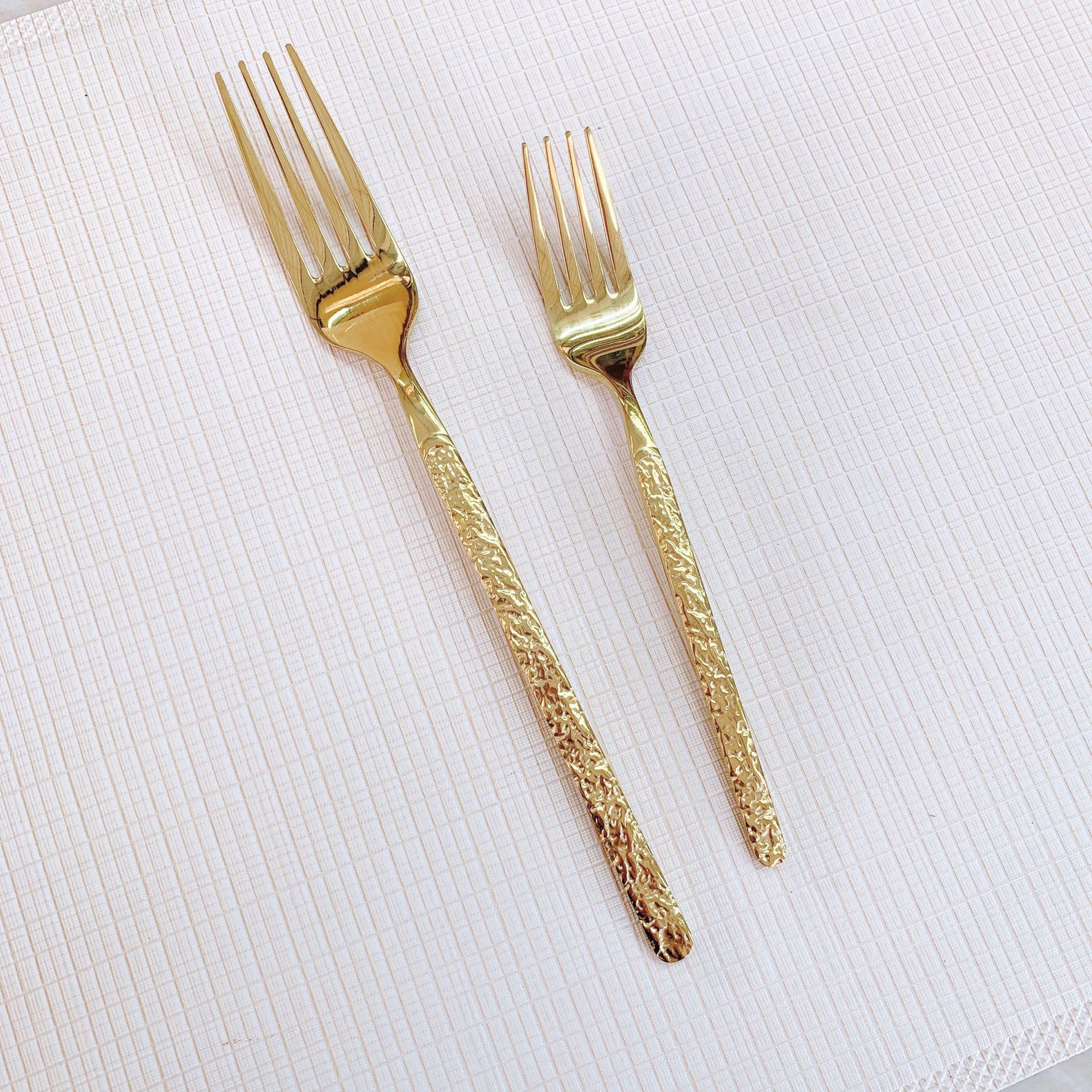 Piece Gold Tone Cutlery Set Dine In Luxury